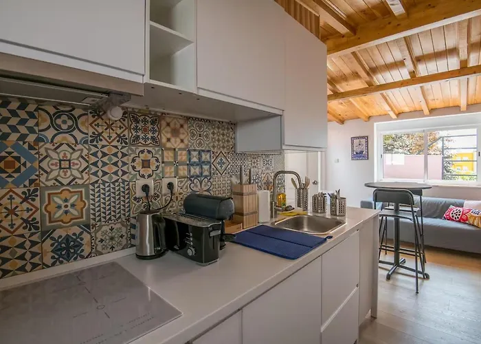 Rooftop With Terrace And A View By Amoreiras * Lissabon