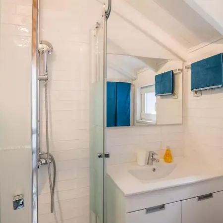 Rooftop With Terrace And A View By Amoreiras