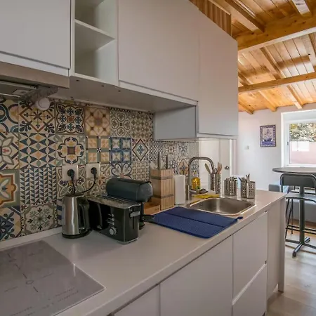 Rooftop With Terrace And A View By Amoreiras * Lisboa